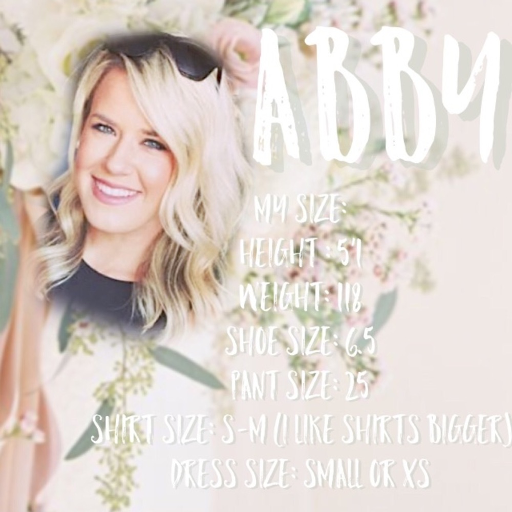 Hey y’all!! 👋 Enjoy shopping our closet!